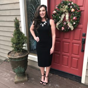 Black Sheath Dress with Bling Necklace for Evening Out